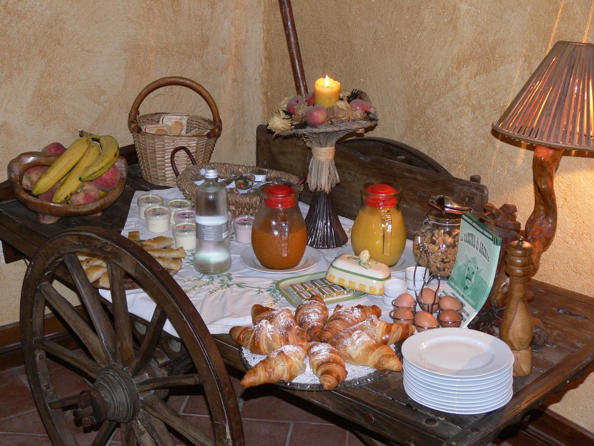 Il Cappellaio Matto Bed and Breakfast Montalto Ligure Buitenkant foto