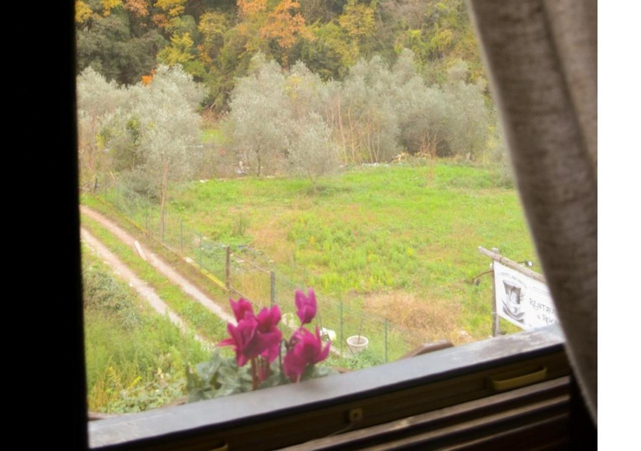 Il Cappellaio Matto Bed and Breakfast Montalto Ligure Buitenkant foto