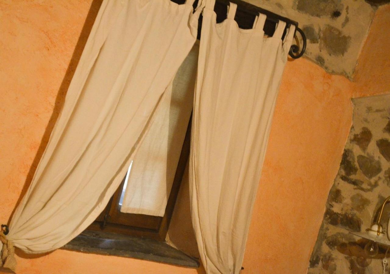 Il Cappellaio Matto Bed and Breakfast Montalto Ligure Buitenkant foto